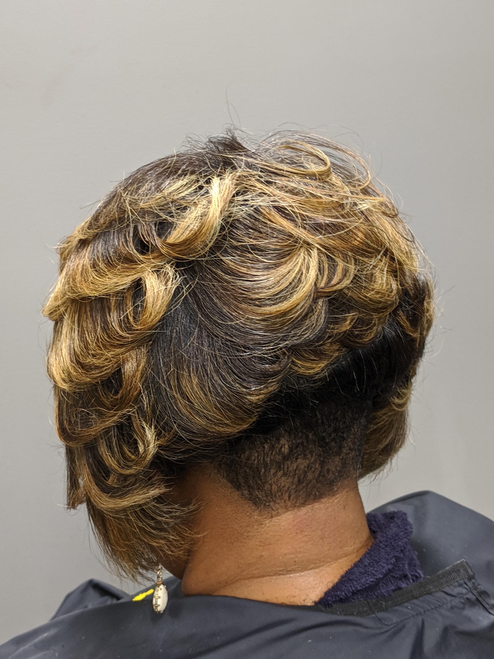 All Dolled Up Glamour Studio & Boutique — photo