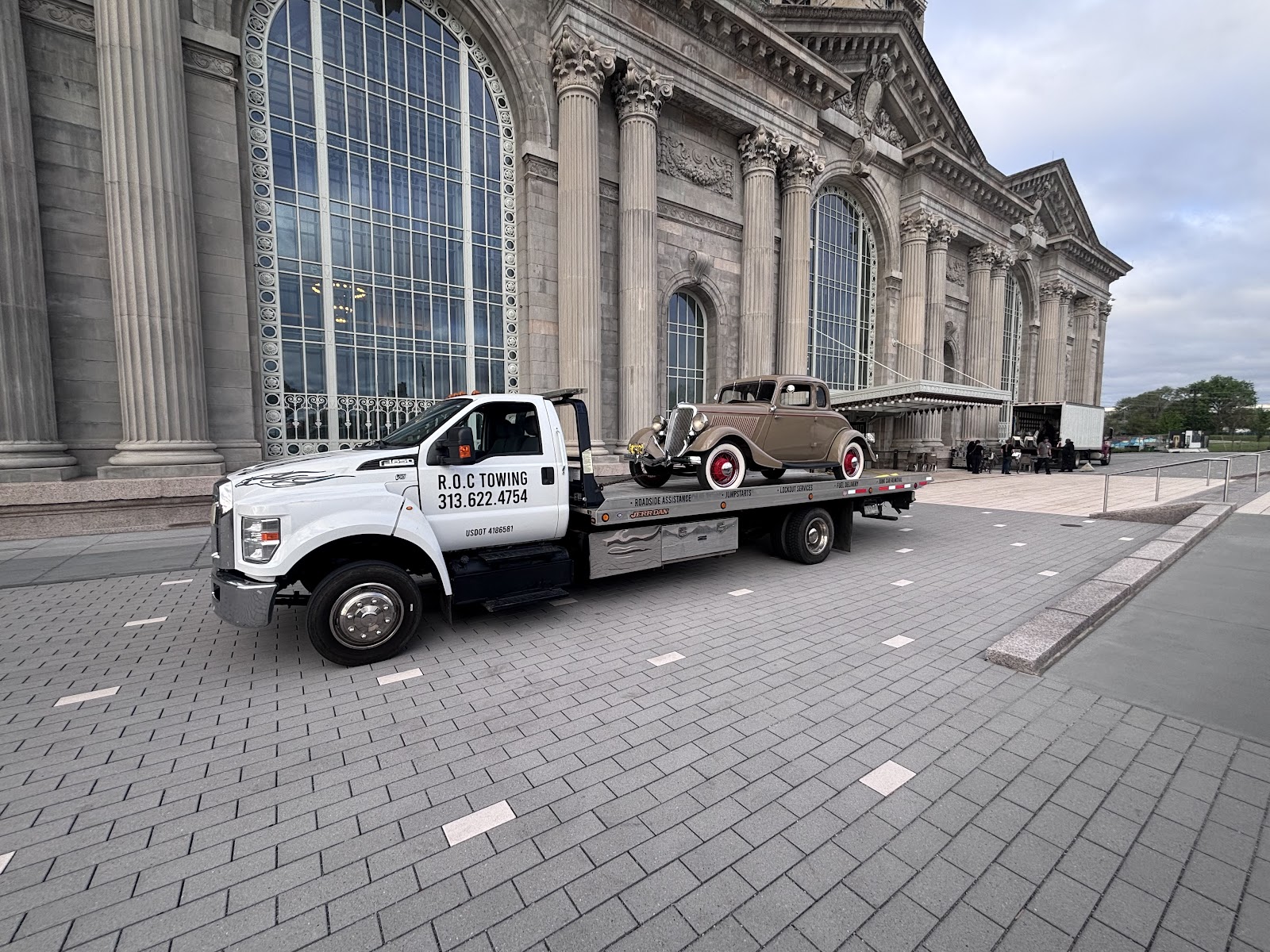 ROC Towing in Southfield